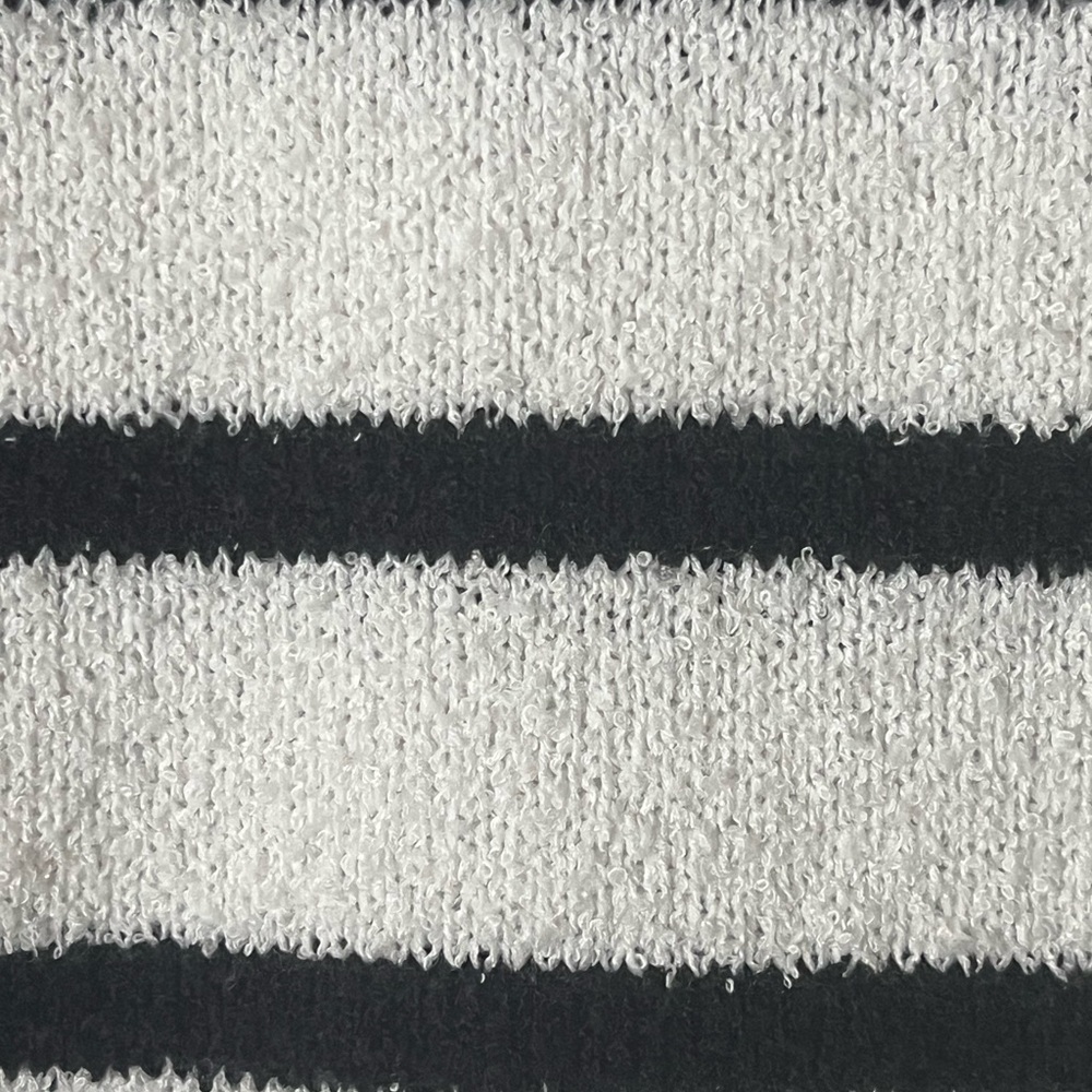 Bobeau White and Black Striped Crew Neck sleeveless Sweater - Picture 3 of 6